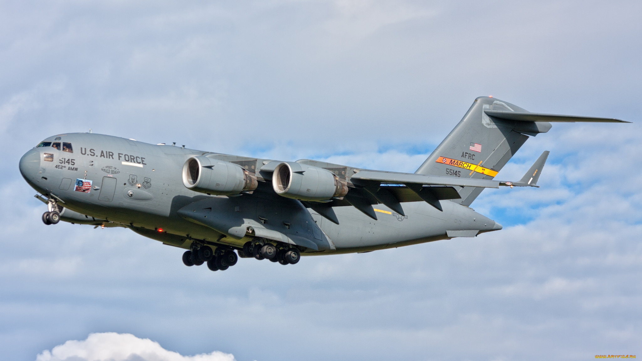 Обои C17 Авиация Военно-транспортные самолёты, обои для рабочего стола,  фотографии c17, авиация, военно-транспортные самолёты, транспорт, войсковой  Обои для рабочего стола, скачать обои картинки заставки на рабочий стол.